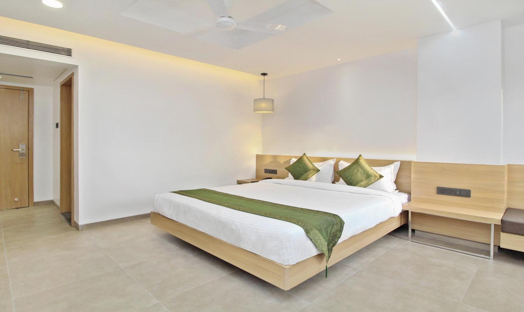 Treebo City Inn Satara Bagian luar foto